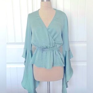 Express Mint/Sage Green Bell Sleeve Peplum Top, Small (CL-3)